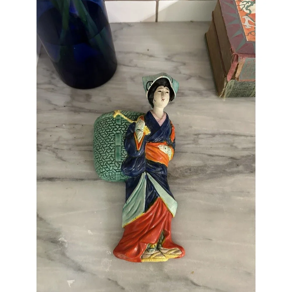 Antique 1922 HandPainted Porcelain Japanese Geisha Wall Pocket Planter Inscribed